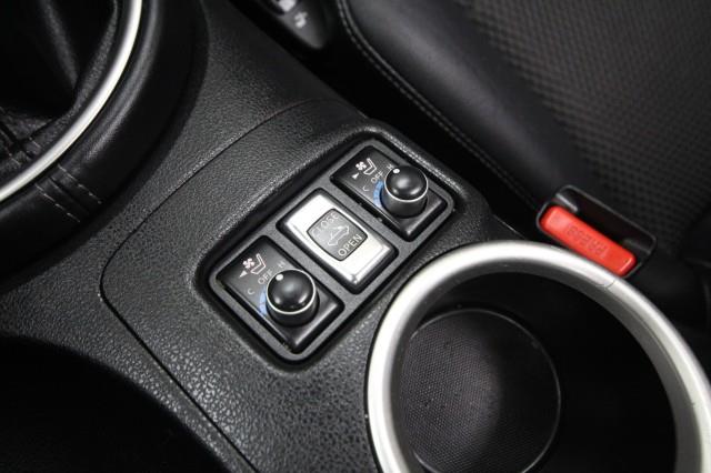 Used Nissan 370z Roadster Touring w/ Navi & rearCam 2014 | Car Revolution. Maple Shade, New Jersey Used Nissan 370z Roadster Touring w/ Navi & rearCam 2014 | Car Revolution. Maple Shade, New Jersey