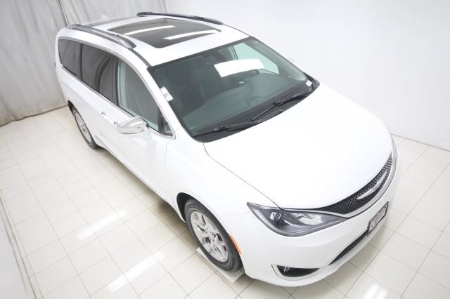 Used Chrysler Pacifica Limited w/ Navi, RES & rearCam 2018 | Car Revolution. Maple Shade, New Jersey Used Chrysler Pacifica Limited w/ Navi, RES & rearCam 2018 | Car Revolution. Maple Shade, New Jersey