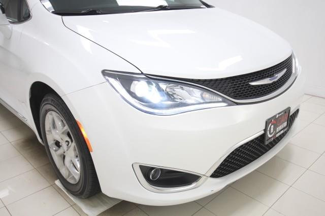 Used Chrysler Pacifica Limited w/ Navi, RES & rearCam 2018 | Car Revolution. Maple Shade, New Jersey Used Chrysler Pacifica Limited w/ Navi, RES & rearCam 2018 | Car Revolution. Maple Shade, New Jersey