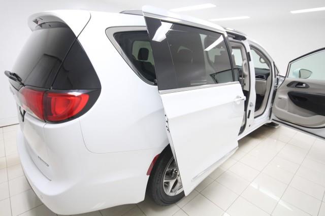Used Chrysler Pacifica Limited w/ Navi, RES & rearCam 2018 | Car Revolution. Maple Shade, New Jersey Used Chrysler Pacifica Limited w/ Navi, RES & rearCam 2018 | Car Revolution. Maple Shade, New Jersey