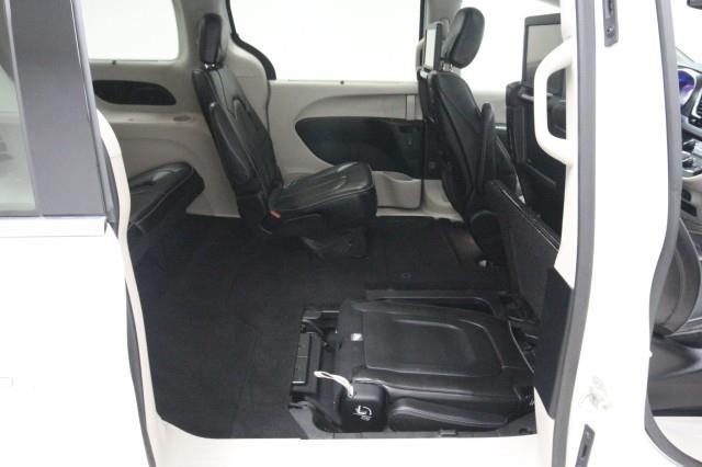 Used Chrysler Pacifica Limited w/ Navi, RES & rearCam 2018 | Car Revolution. Maple Shade, New Jersey Used Chrysler Pacifica Limited w/ Navi, RES & rearCam 2018 | Car Revolution. Maple Shade, New Jersey