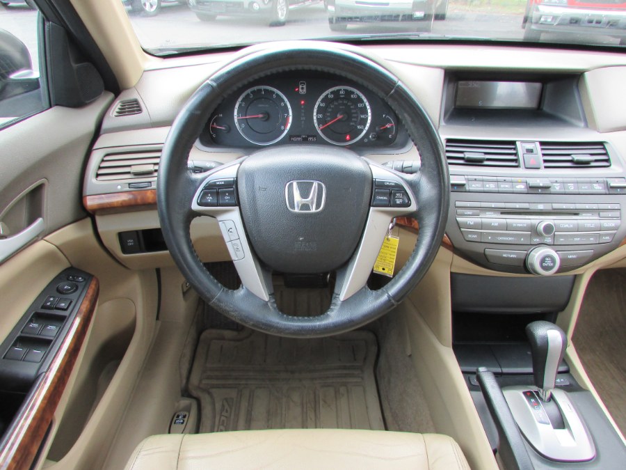 Used Honda Accord Sdn 4dr I4 Auto EX-L PZEV 2010 | United Auto Sales of E Windsor, Inc. East Windsor, Connecticut Used Honda Accord Sdn 4dr I4 Auto EX-L PZEV 2010 | United Auto Sales of E Windsor, Inc. East Windsor, Connecticut
