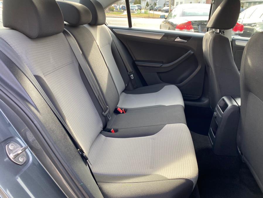 Used Volkswagen Jetta 1.4T S Auto 2018 | Lava Motors 2 Inc. Canton, Connecticut Used Volkswagen Jetta 1.4T S Auto 2018 | Lava Motors 2 Inc. Canton, Connecticut