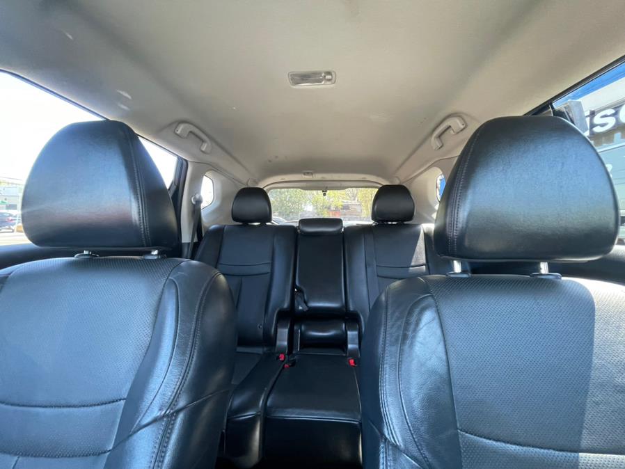 2014 Nissan Rogue SL. LOW MILES!, available for sale in Elmont, New York | Sunrise of Elmont. Elmont, New York 2014 Nissan Rogue SL. LOW MILES!, available for sale in Elmont, New York | Sunrise of Elmont. Elmont, New York