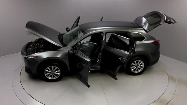 Used Mazda Cx-9 AWD 4dr Touring 2016 | J&M Automotive Sls&Svc LLC. Naugatuck, Connecticut Used Mazda Cx-9 AWD 4dr Touring 2016 | J&M Automotive Sls&Svc LLC. Naugatuck, Connecticut