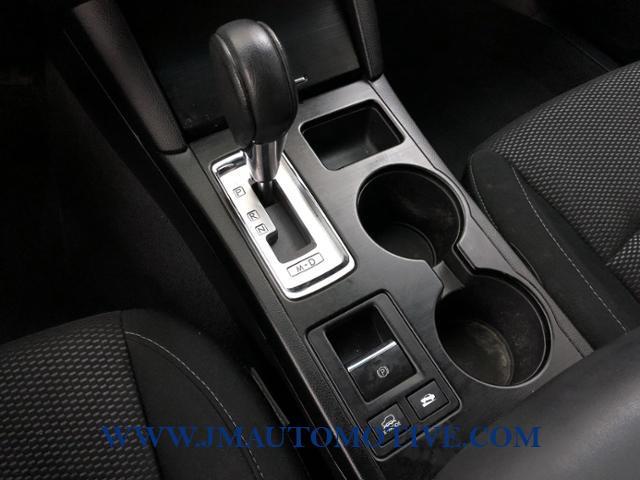 2017 Subaru Outback 2.5i Premium, available for sale in Naugatuck, Connecticut | J&M Automotive Sls&Svc LLC. Naugatuck, Connecticut 2017 Subaru Outback 2.5i Premium, available for sale in Naugatuck, Connecticut | J&M Automotive Sls&Svc LLC. Naugatuck, Connecticut