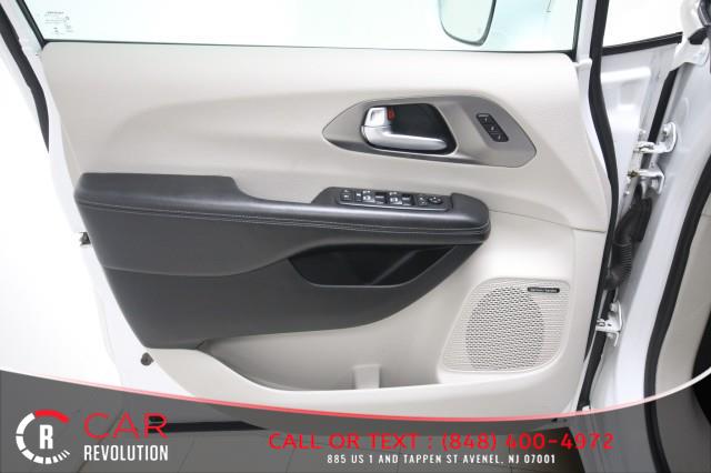 2018 Chrysler Pacifica Limited w/ Navi, RES & rearCam, available for sale in Avenel, New Jersey | Car Revolution. Avenel, New Jersey 2018 Chrysler Pacifica Limited w/ Navi, RES & rearCam, available for sale in Avenel, New Jersey | Car Revolution. Avenel, New Jersey