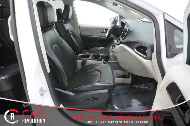 2018 Chrysler Pacifica Limited w/ Navi, RES & rearCam, available for sale in Avenel, New Jersey | Car Revolution. Avenel, New Jersey 2018 Chrysler Pacifica Limited w/ Navi, RES & rearCam, available for sale in Avenel, New Jersey | Car Revolution. Avenel, New Jersey