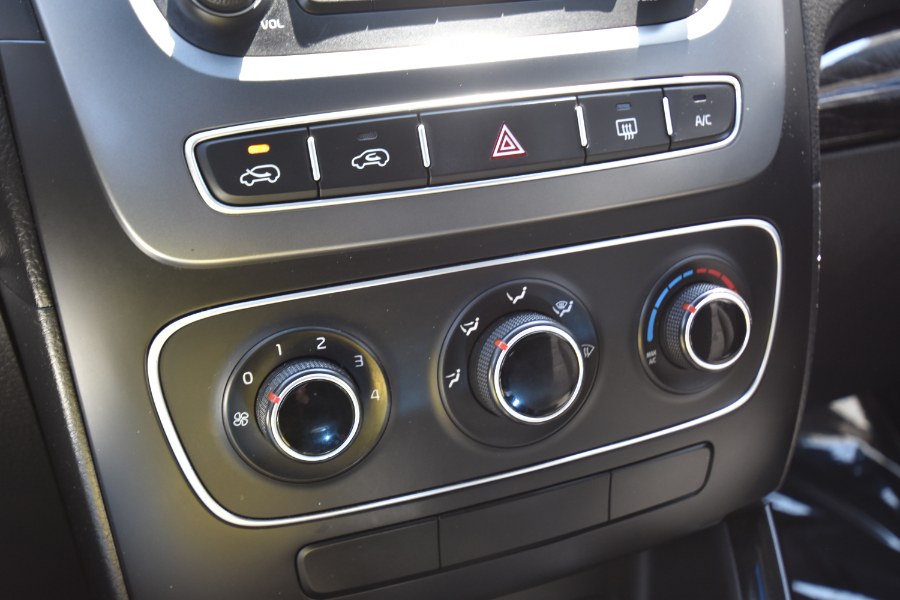 2015 Kia Sorento 4dr I4 LX, available for sale in Waterbury, Connecticut | Highline Car Connection. Waterbury, Connecticut 2015 Kia Sorento 4dr I4 LX, available for sale in Waterbury, Connecticut | Highline Car Connection. Waterbury, Connecticut