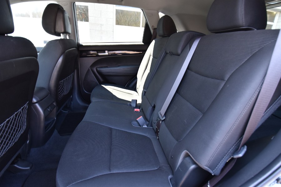 2015 Kia Sorento 4dr I4 LX, available for sale in Waterbury, Connecticut | Highline Car Connection. Waterbury, Connecticut 2015 Kia Sorento 4dr I4 LX, available for sale in Waterbury, Connecticut | Highline Car Connection. Waterbury, Connecticut