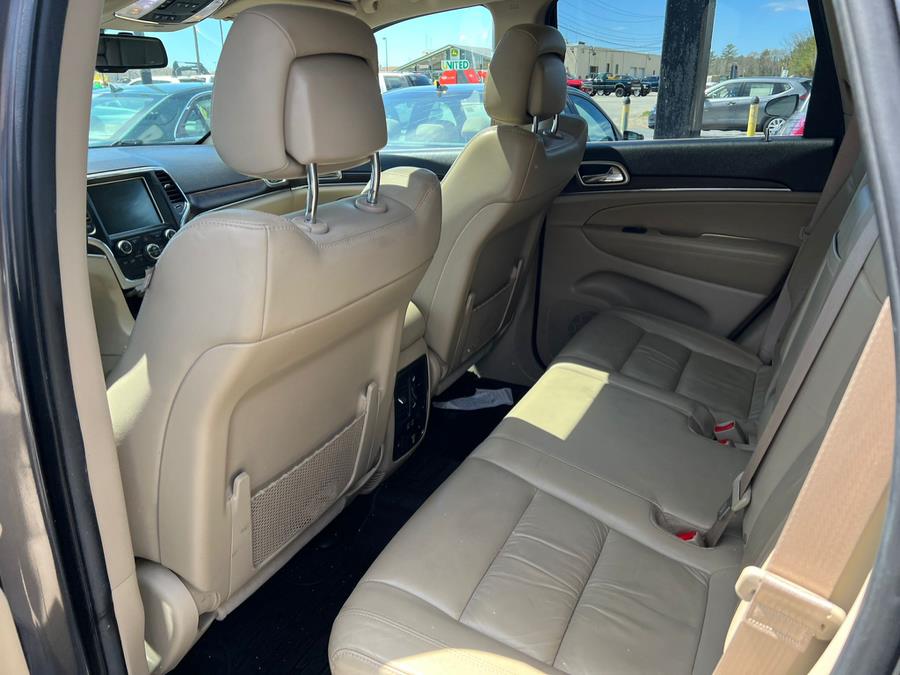 2014 Jeep Grand Cherokee 4WD 4dr Limited, available for sale in Raynham, Massachusetts | J & A Auto Center. Raynham, Massachusetts 2014 Jeep Grand Cherokee 4WD 4dr Limited, available for sale in Raynham, Massachusetts | J & A Auto Center. Raynham, Massachusetts