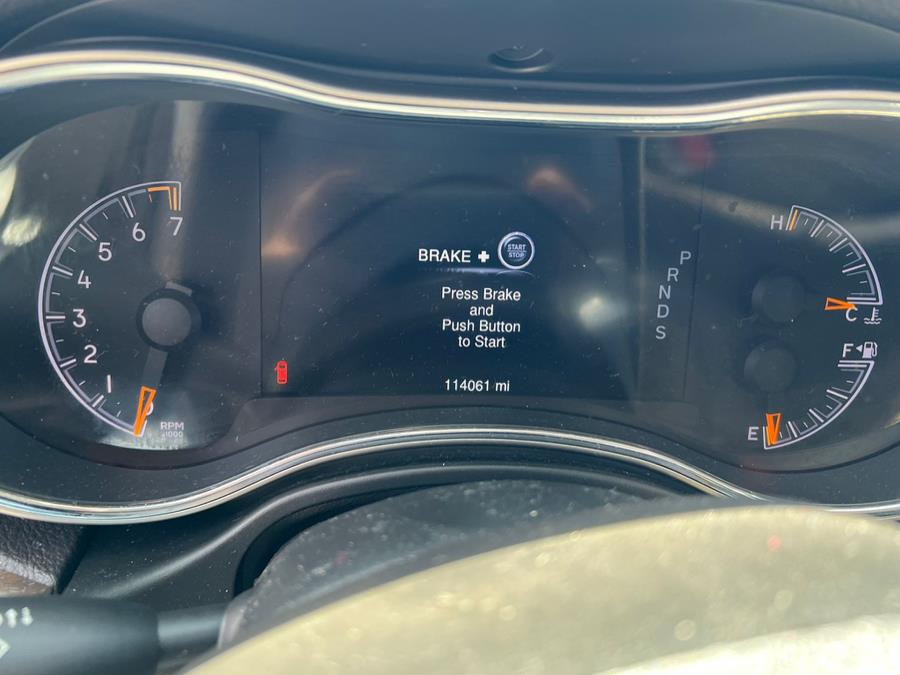 2014 Jeep Grand Cherokee 4WD 4dr Limited, available for sale in Raynham, Massachusetts | J & A Auto Center. Raynham, Massachusetts 2014 Jeep Grand Cherokee 4WD 4dr Limited, available for sale in Raynham, Massachusetts | J & A Auto Center. Raynham, Massachusetts