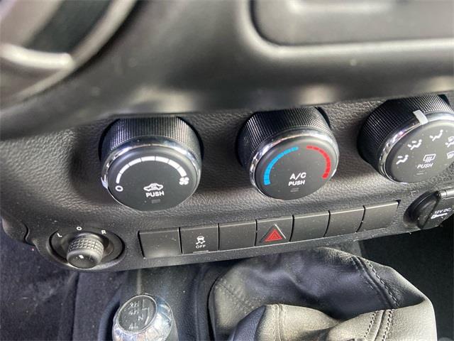 Used Jeep Wrangler Sport 2014 | Wiz Leasing Inc. Stratford, Connecticut Used Jeep Wrangler Sport 2014 | Wiz Leasing Inc. Stratford, Connecticut