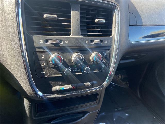 2017 Dodge Grand Caravan SE, available for sale in Stratford, Connecticut | Wiz Leasing Inc. Stratford, Connecticut 2017 Dodge Grand Caravan SE, available for sale in Stratford, Connecticut | Wiz Leasing Inc. Stratford, Connecticut