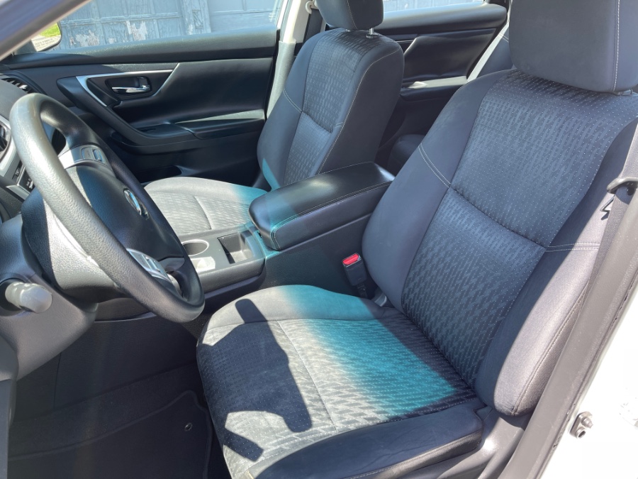 2016 Nissan Altima 4dr Sdn I4 2.5 S, available for sale in Plainville, Connecticut | Farmington Auto Park LLC. Plainville, Connecticut 2016 Nissan Altima 4dr Sdn I4 2.5 S, available for sale in Plainville, Connecticut | Farmington Auto Park LLC. Plainville, Connecticut