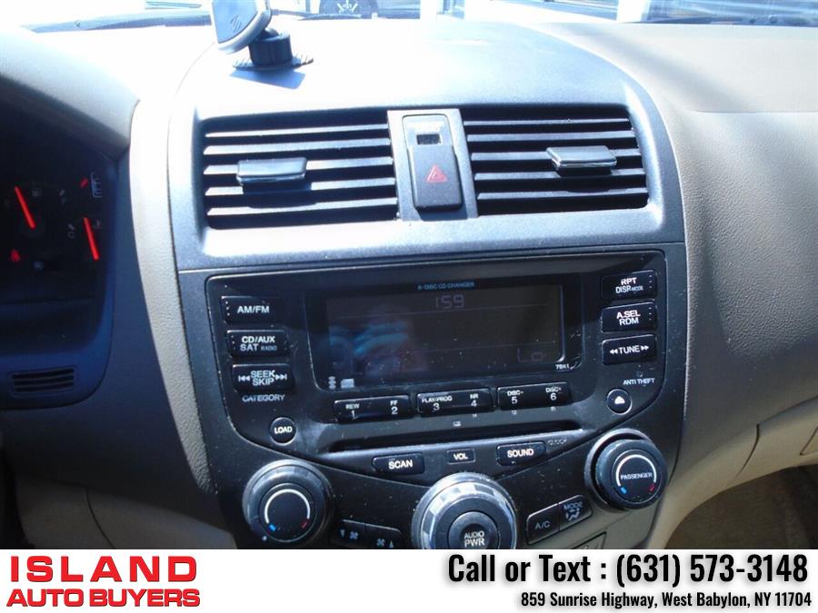 2004 Honda Accord EX w/Leather 4dr Sedan, available for sale in West Babylon, New York | Island Auto Buyers. West Babylon, New York 2004 Honda Accord EX w/Leather 4dr Sedan, available for sale in West Babylon, New York | Island Auto Buyers. West Babylon, New York