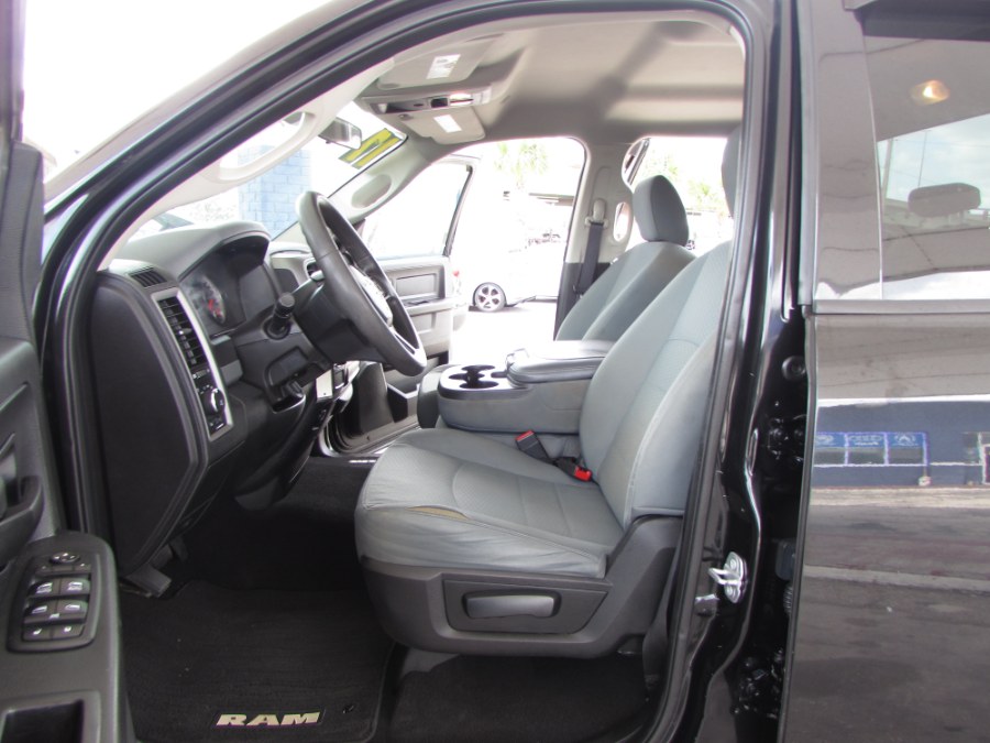 Used Ram 1500 Express 4x2 Quad Cab 6''4" Box 2017 | VIP Auto Enterprise, Inc. Orlando, Florida Used Ram 1500 Express 4x2 Quad Cab 6''4" Box 2017 | VIP Auto Enterprise, Inc. Orlando, Florida