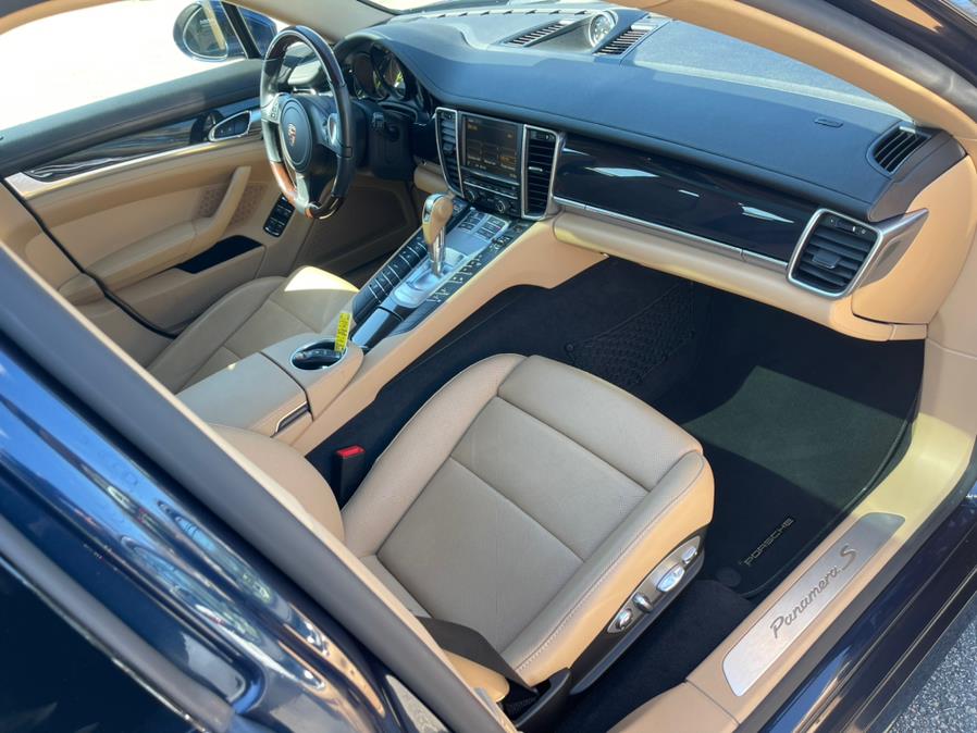 2015 Porsche Panamera 4dr HB S E-Hybrid, available for sale in South Windsor, Connecticut | Mike And Tony Auto Sales, Inc. South Windsor, Connecticut 2015 Porsche Panamera 4dr HB S E-Hybrid, available for sale in South Windsor, Connecticut | Mike And Tony Auto Sales, Inc. South Windsor, Connecticut