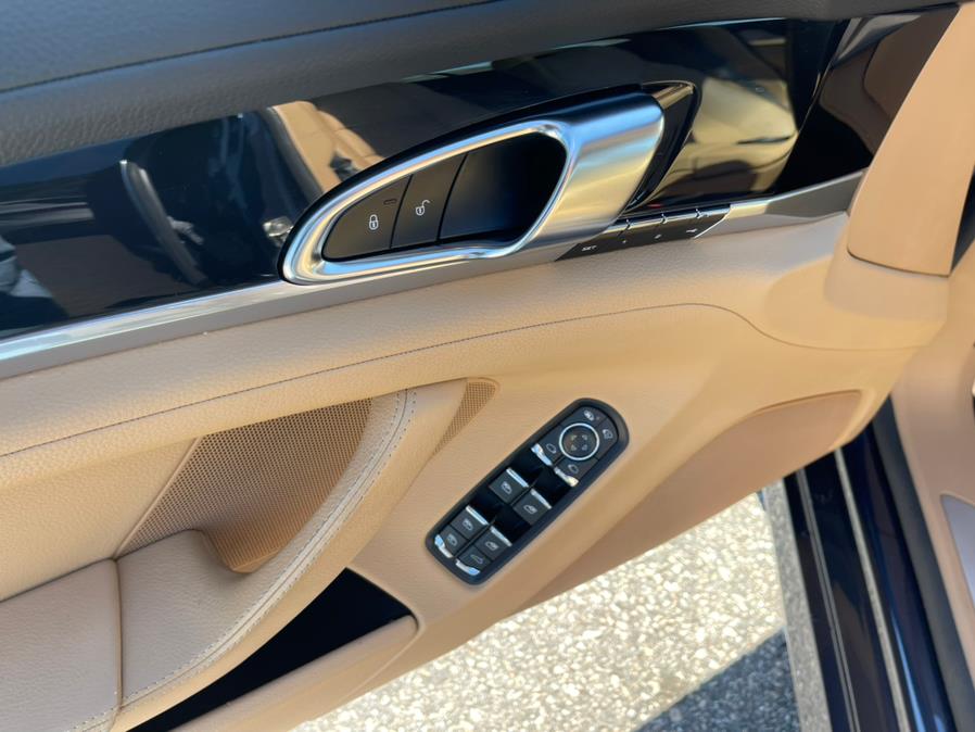2015 Porsche Panamera 4dr HB S E-Hybrid, available for sale in South Windsor, Connecticut | Mike And Tony Auto Sales, Inc. South Windsor, Connecticut 2015 Porsche Panamera 4dr HB S E-Hybrid, available for sale in South Windsor, Connecticut | Mike And Tony Auto Sales, Inc. South Windsor, Connecticut