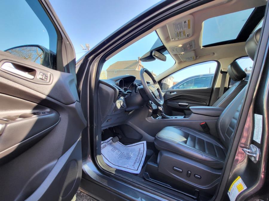 Used Ford Escape Titanium 4WD 2018 | Champion Used Auto Sales 2. Newark , New Jersey Used Ford Escape Titanium 4WD 2018 | Champion Used Auto Sales 2. Newark , New Jersey