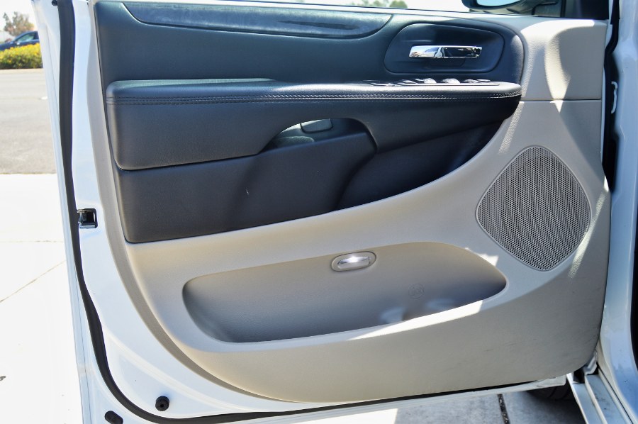 Used Dodge Grand Caravan 4dr Wgn SXT 2016 | Fusion Motors Inc. Moreno Valley, California Used Dodge Grand Caravan 4dr Wgn SXT 2016 | Fusion Motors Inc. Moreno Valley, California