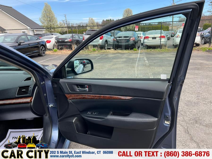 Used Subaru Legacy 4dr Sdn H4 Auto 2.5i Limited 2013 | Car City LLC. East Windsor, Connecticut Used Subaru Legacy 4dr Sdn H4 Auto 2.5i Limited 2013 | Car City LLC. East Windsor, Connecticut
