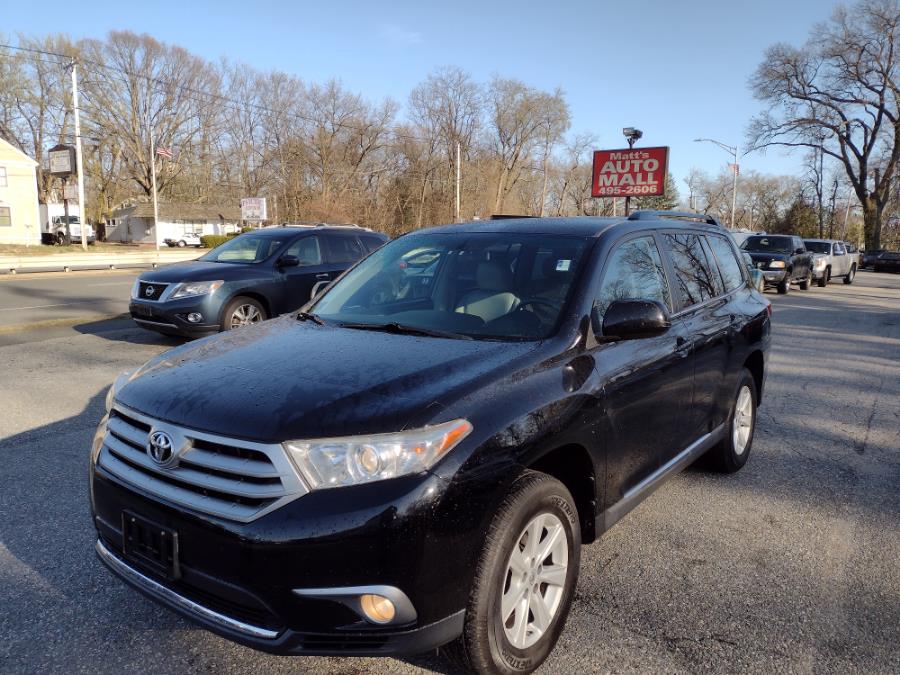 2013 Toyota Highlander (Natl), available for sale in Chicopee, Massachusetts | Matts Auto Mall LLC. Chicopee, Massachusetts