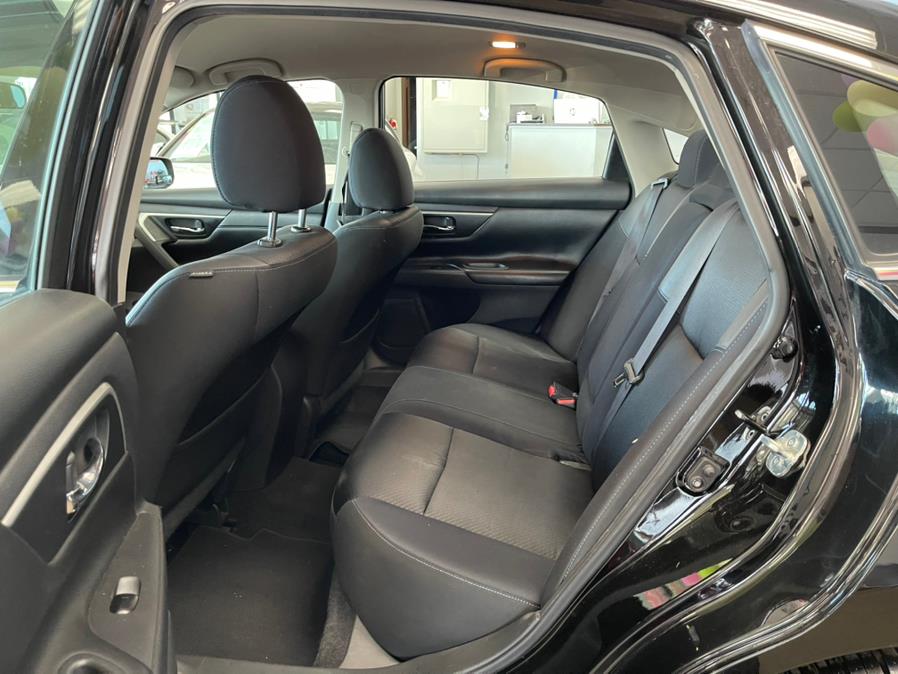 2017 Nissan Altima 2017.5 2.5 SR Sedan, available for sale in Inwood, New York | 5 Towns Drive. Inwood, New York 2017 Nissan Altima 2017.5 2.5 SR Sedan, available for sale in Inwood, New York | 5 Towns Drive. Inwood, New York