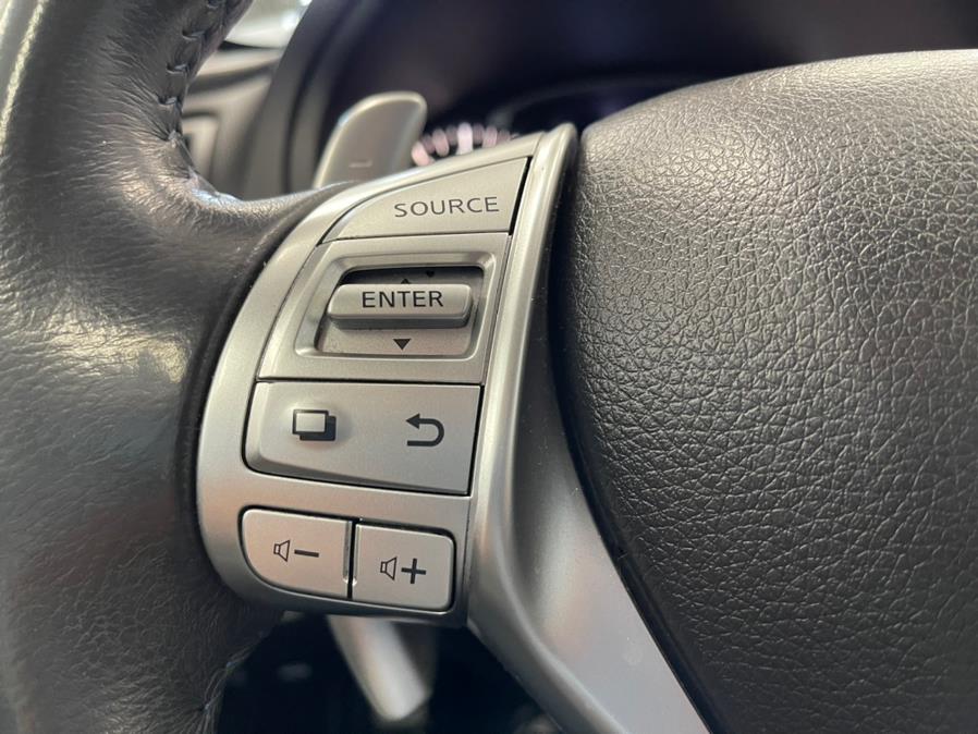 2017 Nissan Altima 2017.5 2.5 SR Sedan, available for sale in Inwood, New York | 5 Towns Drive. Inwood, New York 2017 Nissan Altima 2017.5 2.5 SR Sedan, available for sale in Inwood, New York | 5 Towns Drive. Inwood, New York