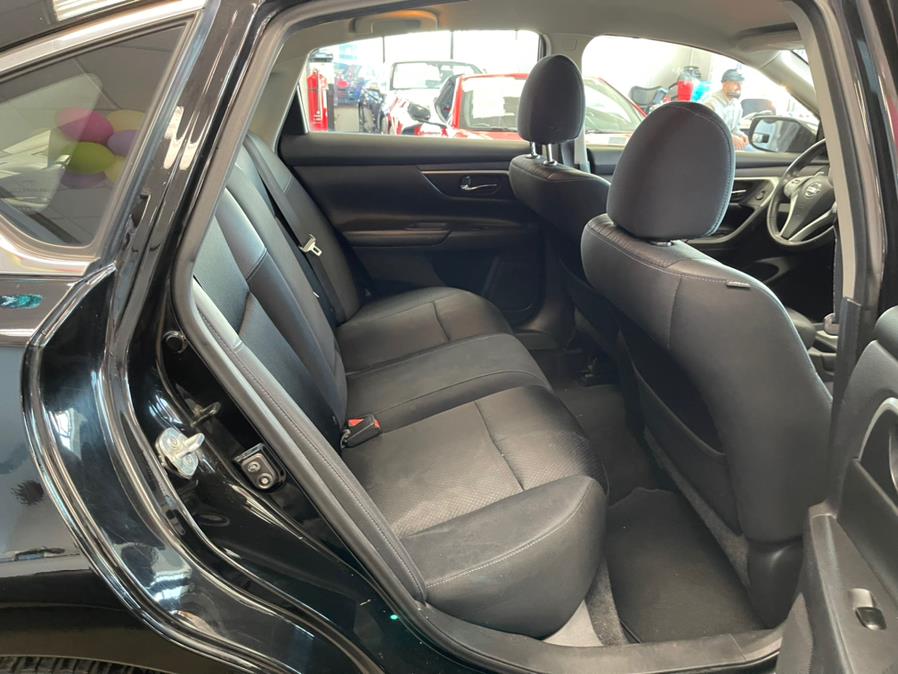 2017 Nissan Altima 2017.5 2.5 SR Sedan, available for sale in Inwood, New York | 5 Towns Drive. Inwood, New York 2017 Nissan Altima 2017.5 2.5 SR Sedan, available for sale in Inwood, New York | 5 Towns Drive. Inwood, New York