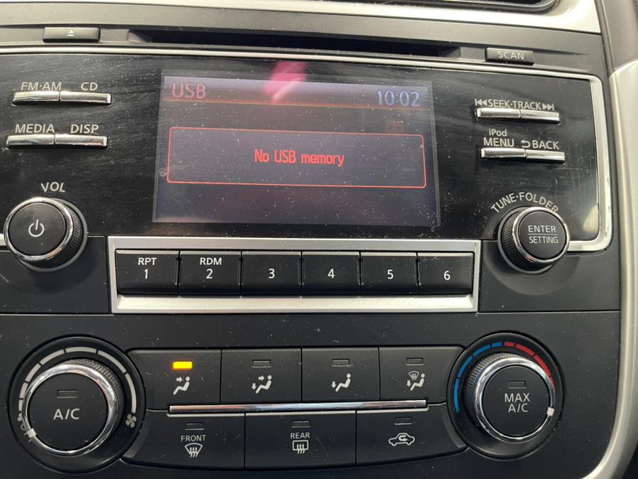 2017 Nissan Altima 2017.5 2.5 SR Sedan, available for sale in Inwood, New York | 5 Towns Drive. Inwood, New York 2017 Nissan Altima 2017.5 2.5 SR Sedan, available for sale in Inwood, New York | 5 Towns Drive. Inwood, New York