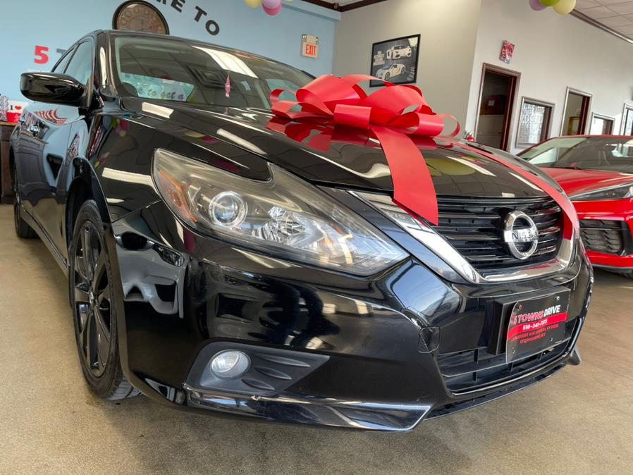 2017 Nissan Altima 2017.5 2.5 SR Sedan, available for sale in Inwood, New York | 5 Towns Drive. Inwood, New York 2017 Nissan Altima 2017.5 2.5 SR Sedan, available for sale in Inwood, New York | 5 Towns Drive. Inwood, New York