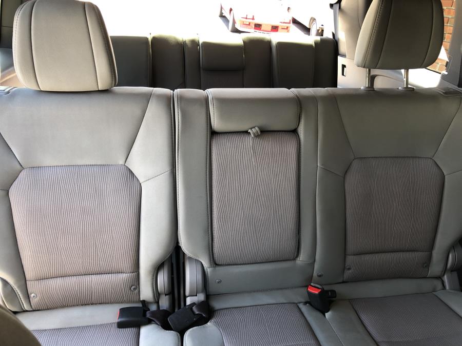 2015 Honda Pilot 4WD 4dr SE, available for sale in Waterbury, Connecticut | National Auto Brokers, Inc.. Waterbury, Connecticut 2015 Honda Pilot 4WD 4dr SE, available for sale in Waterbury, Connecticut | National Auto Brokers, Inc.. Waterbury, Connecticut