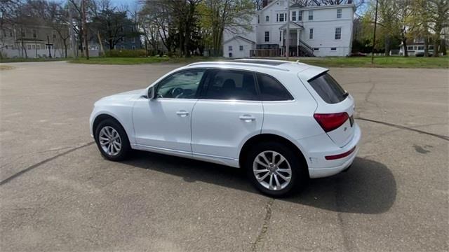 2014 Audi Q5 2.0T Premium, available for sale in Stratford, Connecticut | Wiz Leasing Inc. Stratford, Connecticut 2014 Audi Q5 2.0T Premium, available for sale in Stratford, Connecticut | Wiz Leasing Inc. Stratford, Connecticut