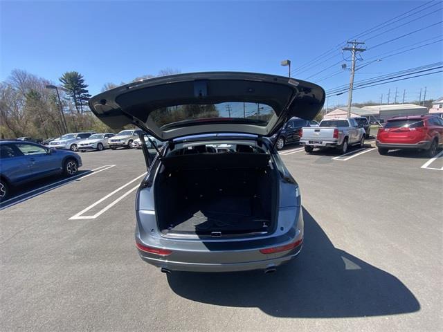 Used Audi Q5 2.0T Premium Plus 2013 | Wiz Leasing Inc. Stratford, Connecticut Used Audi Q5 2.0T Premium Plus 2013 | Wiz Leasing Inc. Stratford, Connecticut