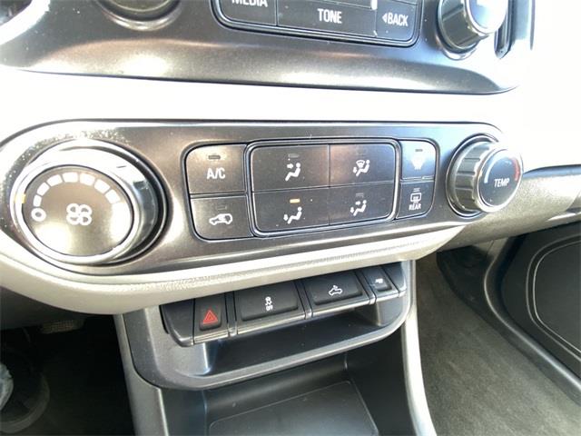 2015 Chevrolet Colorado LT, available for sale in Stratford, Connecticut | Wiz Leasing Inc. Stratford, Connecticut 2015 Chevrolet Colorado LT, available for sale in Stratford, Connecticut | Wiz Leasing Inc. Stratford, Connecticut
