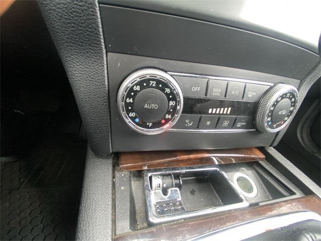 2012 Mercedes-benz Glk GLK 350, available for sale in Stratford, Connecticut | Wiz Leasing Inc. Stratford, Connecticut 2012 Mercedes-benz Glk GLK 350, available for sale in Stratford, Connecticut | Wiz Leasing Inc. Stratford, Connecticut
