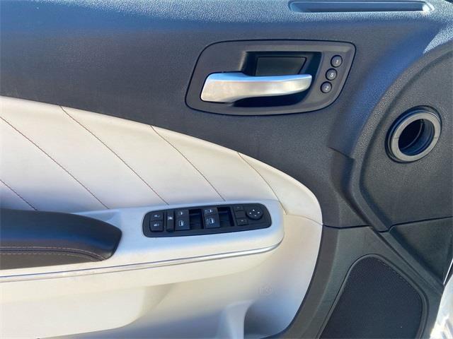 2015 Dodge Charger SXT, available for sale in Stratford, Connecticut | Wiz Leasing Inc. Stratford, Connecticut 2015 Dodge Charger SXT, available for sale in Stratford, Connecticut | Wiz Leasing Inc. Stratford, Connecticut