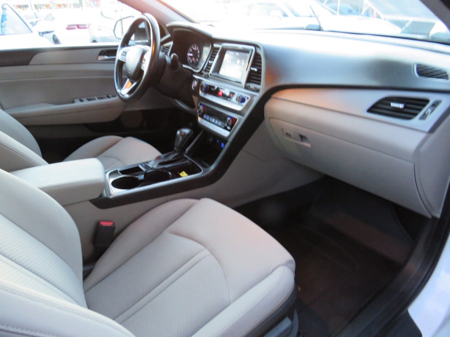 Used Hyundai Sonata SEL 2.4L 2019 | Road Masters II INC. Middle Village, New York Used Hyundai Sonata SEL 2.4L 2019 | Road Masters II INC. Middle Village, New York