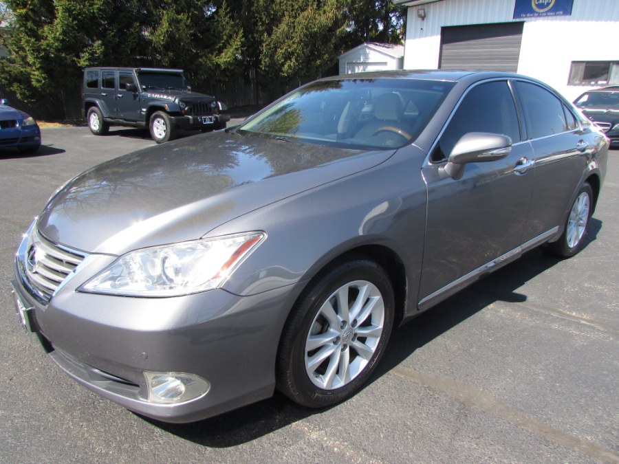 2012 Lexus ES 350 4dr Sdn, available for sale in Milford, Connecticut | Chip's Auto Sales Inc. Milford, Connecticut