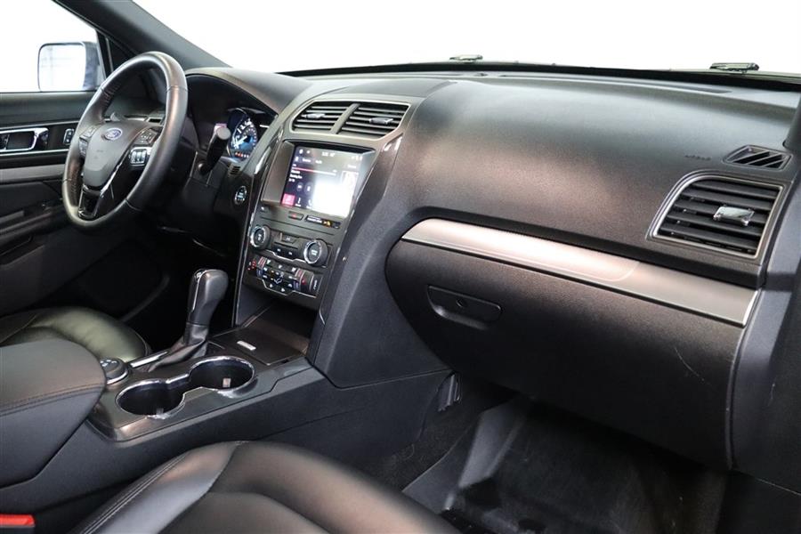 2019 Ford Explorer XLT, available for sale in Paterson, New Jersey | Fast Track Motors. Paterson, New Jersey 2019 Ford Explorer XLT, available for sale in Paterson, New Jersey | Fast Track Motors. Paterson, New Jersey