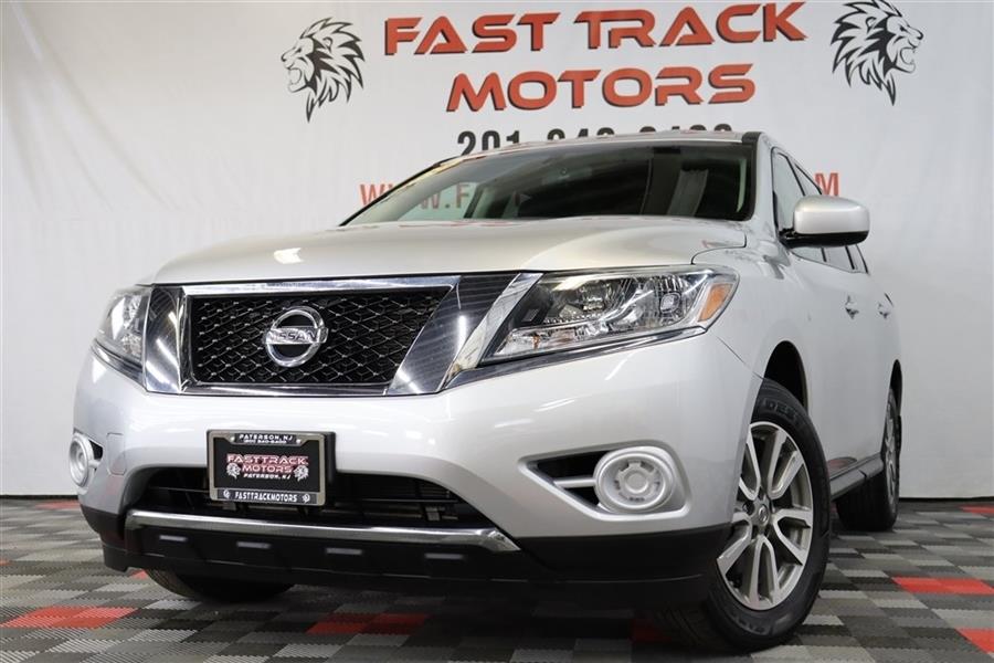 Used Nissan Pathfinder S 2015 | Fast Track Motors. Paterson, New Jersey Used Nissan Pathfinder S 2015 | Fast Track Motors. Paterson, New Jersey