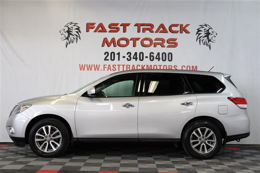 Used Nissan Pathfinder S 2015 | Fast Track Motors. Paterson, New Jersey Used Nissan Pathfinder S 2015 | Fast Track Motors. Paterson, New Jersey