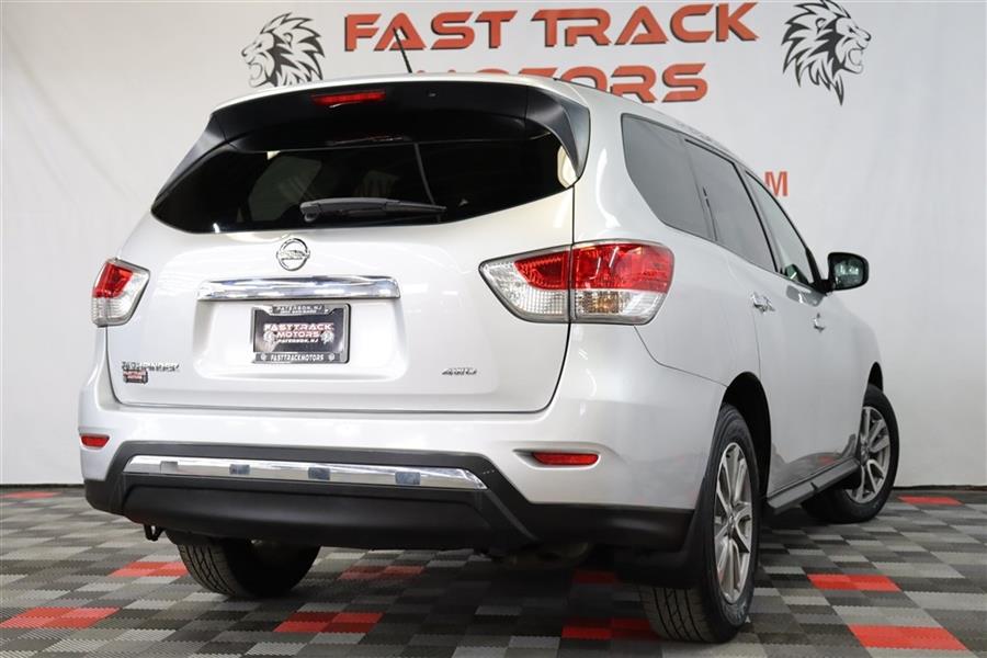 Used Nissan Pathfinder S 2015 | Fast Track Motors. Paterson, New Jersey Used Nissan Pathfinder S 2015 | Fast Track Motors. Paterson, New Jersey