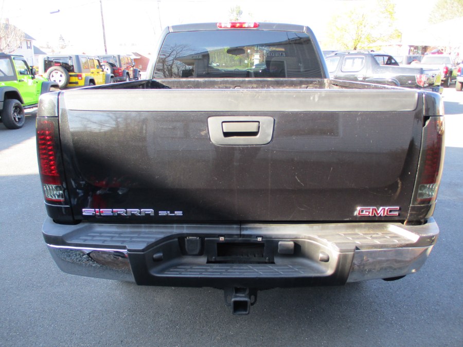 Used GMC Sierra 2500HD 4WD Ext Cab 143.5" SLE 2009 | Suffield Auto Sales. Suffield, Connecticut