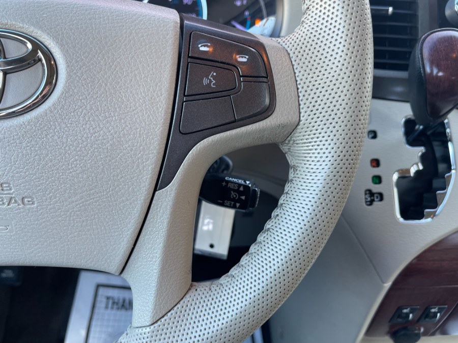 2011 Toyota Sienna 5dr 8-Pass Van V6 XLE FWD (Natl), available for sale in Paterson, New Jersey | DZ Automall. Paterson, New Jersey 2011 Toyota Sienna 5dr 8-Pass Van V6 XLE FWD (Natl), available for sale in Paterson, New Jersey | DZ Automall. Paterson, New Jersey