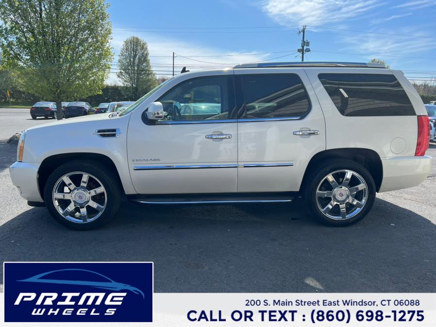 Used Cadillac Escalade AWD 4dr Luxury 2011 | Prime Wheels. East Windsor, Connecticut Used Cadillac Escalade AWD 4dr Luxury 2011 | Prime Wheels. East Windsor, Connecticut