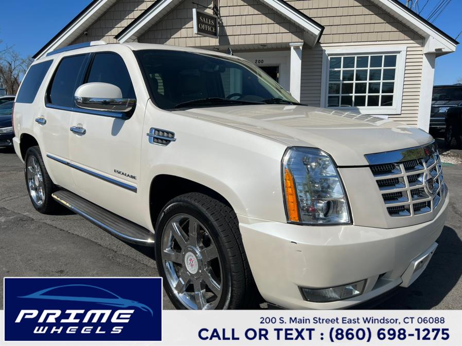 Used Cadillac Escalade AWD 4dr Luxury 2011 | Prime Wheels. East Windsor, Connecticut Used Cadillac Escalade AWD 4dr Luxury 2011 | Prime Wheels. East Windsor, Connecticut