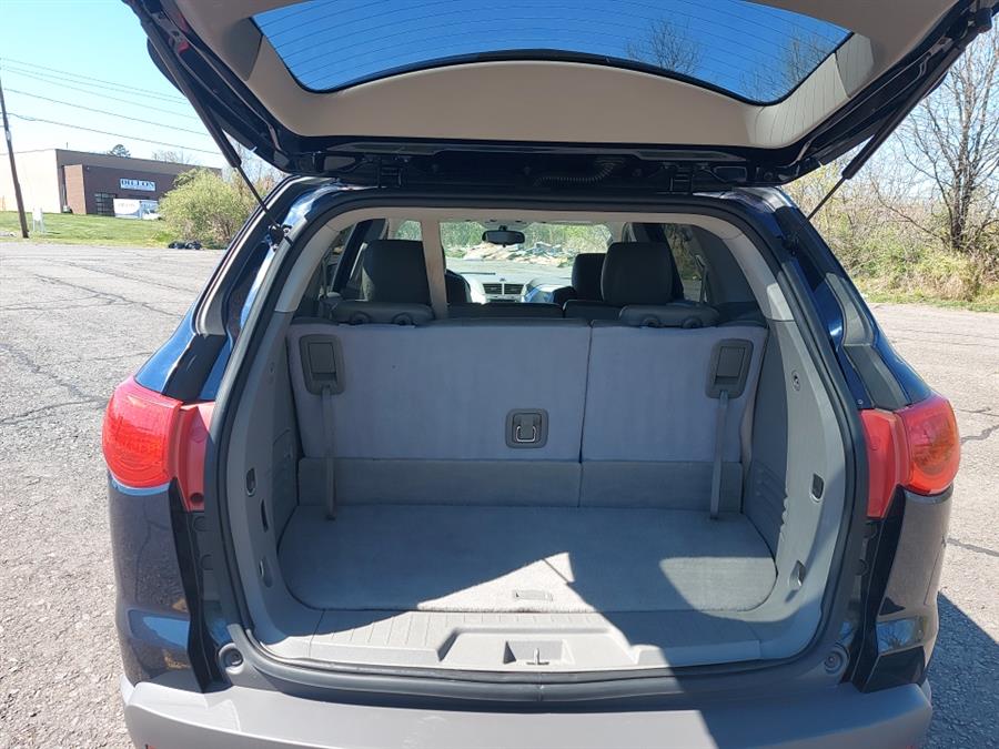 2012 Chevrolet Traverse AWD 4dr LS, available for sale in West Hartford, Connecticut | Chadrad Motors llc. West Hartford, Connecticut 2012 Chevrolet Traverse AWD 4dr LS, available for sale in West Hartford, Connecticut | Chadrad Motors llc. West Hartford, Connecticut