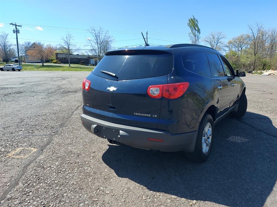 2012 Chevrolet Traverse AWD 4dr LS, available for sale in West Hartford, Connecticut | Chadrad Motors llc. West Hartford, Connecticut 2012 Chevrolet Traverse AWD 4dr LS, available for sale in West Hartford, Connecticut | Chadrad Motors llc. West Hartford, Connecticut